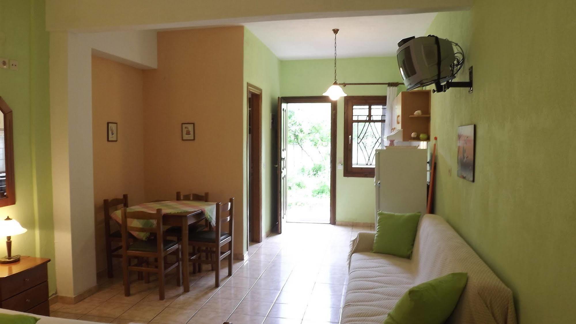 Pefka Studios & Apartments Chalkidiki エクステリア 写真