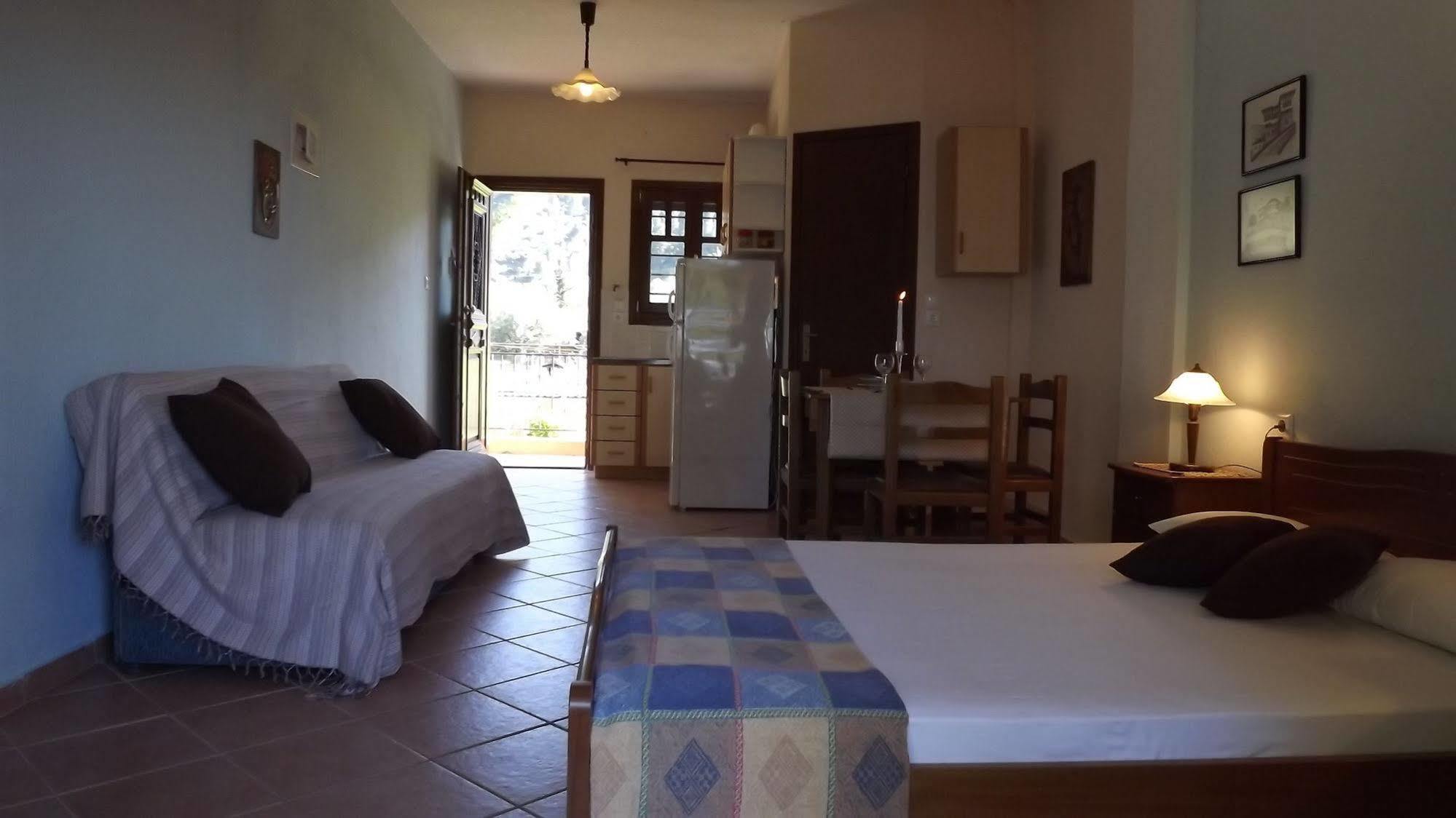 Pefka Studios & Apartments Chalkidiki エクステリア 写真
